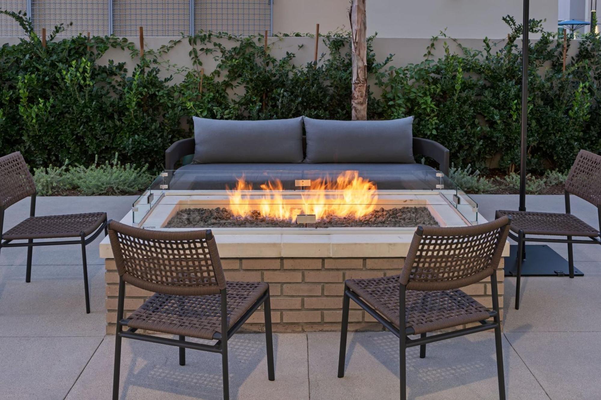 Residence Inn By Marriott Chatsworth Los Angeles Extérieur photo