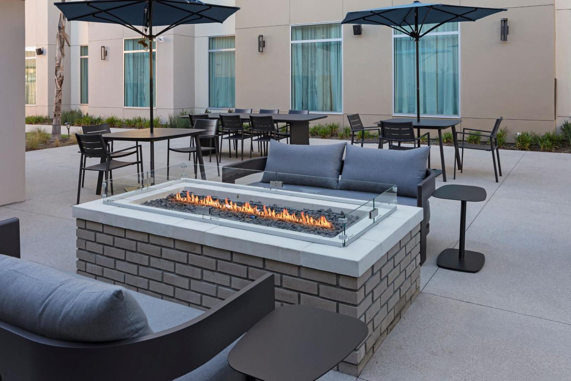 Residence Inn By Marriott Chatsworth Los Angeles Extérieur photo